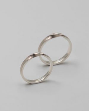 Alianza de plata con giro