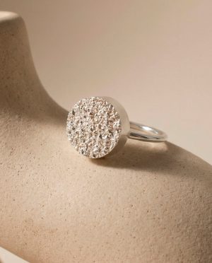 anillo menhires circular